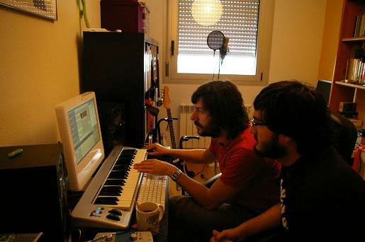 Javier Almazán y David Tabueña en Mi pequeño estudio