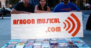 Foto fundacional de Aragón Musical con: Sergio Falces, Beatriz Pitach y David Chapín en 1994