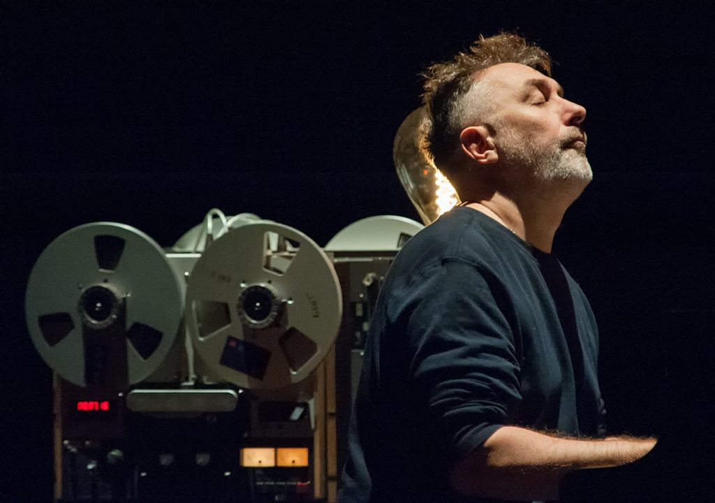 Yann Tiersen en el Teatro Principal el 12 de marzo de 2018. Por Ángel Burbano
