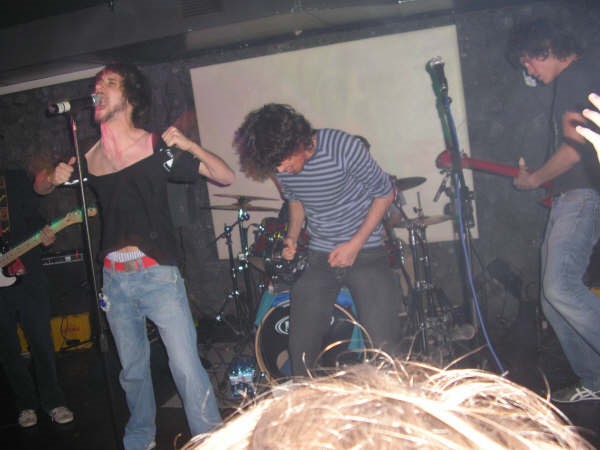 Rock and roll actitud en la Reset, 2006.