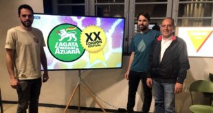 La organización de Lagata Reggae Azuara 2023 junto a Joaquín Alconchel (a la derecha), alcalde de Azuara.